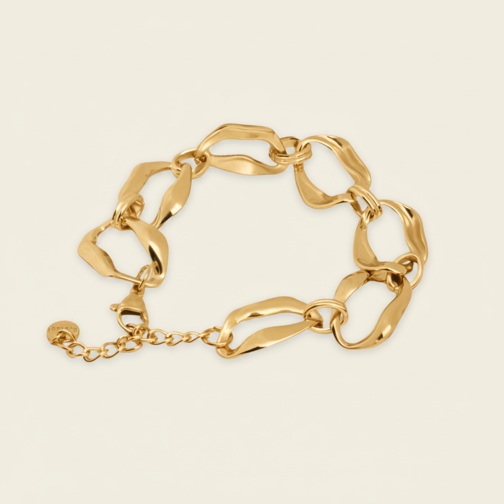 Contour Link Bracelet with sculpted open chain links in gold finish