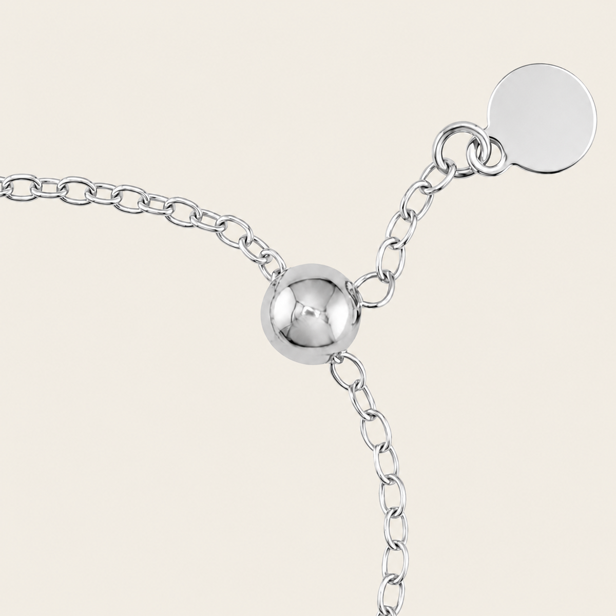 Dewdrop Chain Ring with an adjustable fine chain band in silver finish