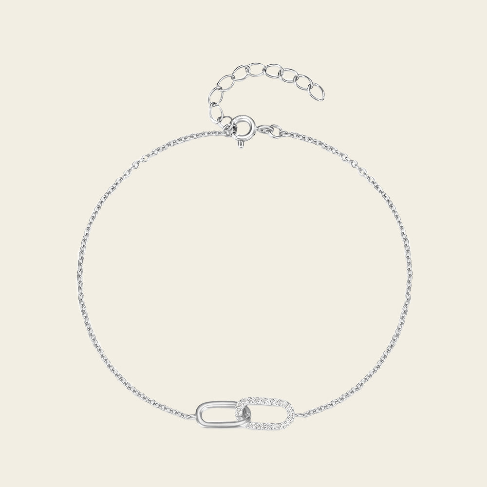 Linked Oval Bracelet with a fine chain and linked oval centre in silver finish