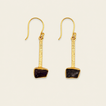 Night Drop Earrings with long gold-coloured chains and dark stone drops