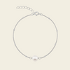 Pearl Line Bracelet with a fine chain with a central pearl detail in silver finish
