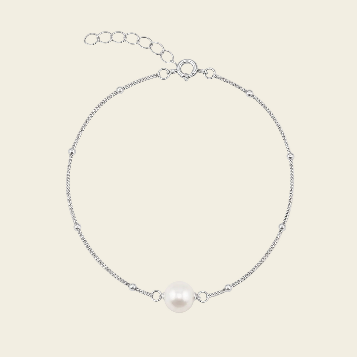 Pearl Line Bracelet with a fine chain with a central pearl detail in silver finish