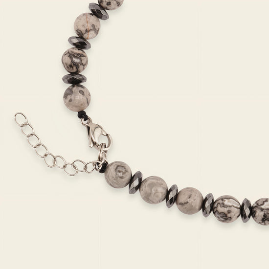 Skull Drift Necklace, showing the fastening detail