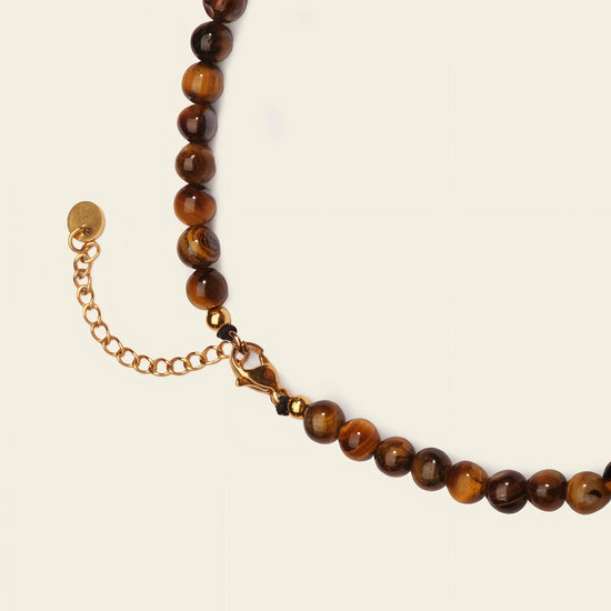 Spectrum Orbit Necklace, showing the fastening detail